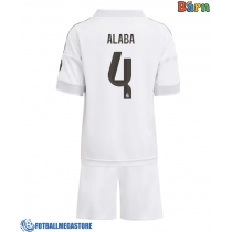 Fotballdrakt Barn Real Madrid David Alaba #4 Hjemmedraktsett 2025-26 Kortermet (+ Korte bukser)